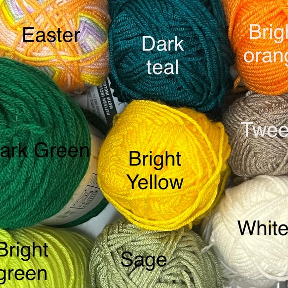 Hand made knitted custom name signs - Picture 7 of 7